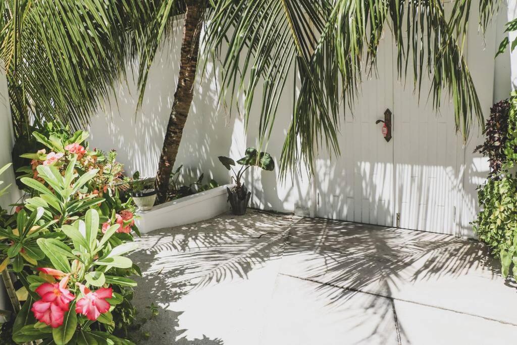 Fiyala Homestay Addu City Екстер'єр фото